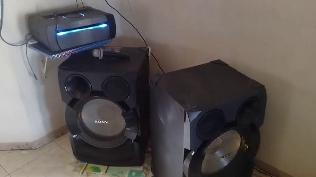 Sony Shake X70d Volume 31/50, JiggleBox by JuanManuelijo Remix #SonyShakeX70d смотреть онлайн