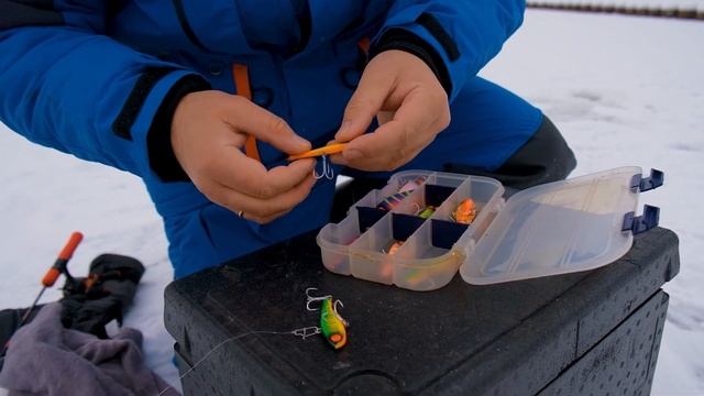 Зимняя рыбалка. Форель на вибы + приманки подписчикам! смотреть онлайн