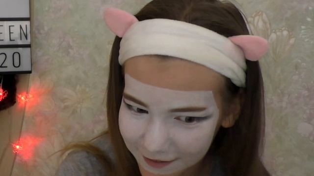 МАКИЯЖ НА ХЭЛЛОУИН Делаю крутой макияж на Halloween смотреть онлайн