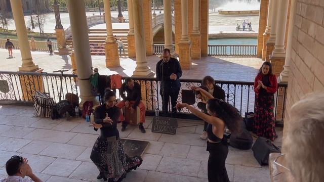 Flamenco dance in Seville | Plaza de España смотреть онлайн