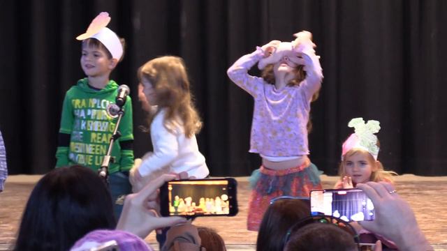 04. «Едет, едет паровоз» смотреть онлайн