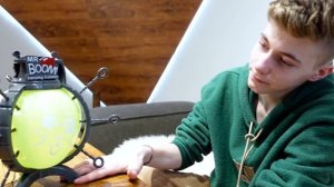 Проигравший купается в ЛЕДЯНОЙ реке...У Тиши высокая температура!!!