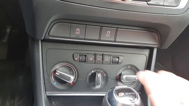 Audi Q3 обзор одной рукой смотреть онлайн