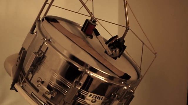 MR-808 Robotic Drum Machine - Moritz Simon Geist смотреть онлайн