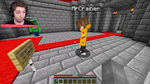 We Added MEGA SECURITY UPGRADES To Our MINECRAFT Base! (Mod) смотреть онлайн