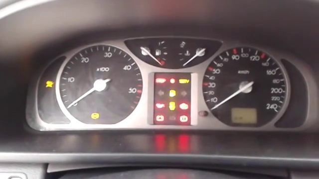 Renault Laguna 1,9 dCi - Cold start/Zimny start смотреть онлайн