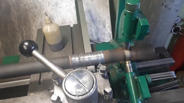 Токарный станок ИЖ1и611 работа с люнетом. смотреть онлайн