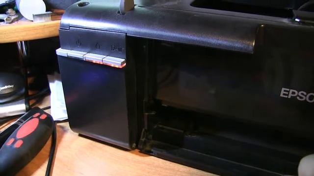 Epson p50 выбрасывает лоток с диском смотреть онлайн
