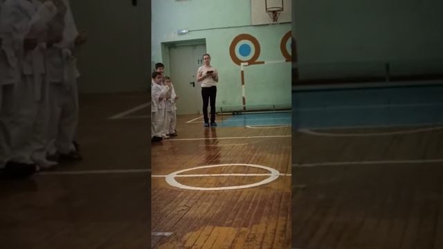 Первые соревнования, первое I место!! $short смотреть онлайн