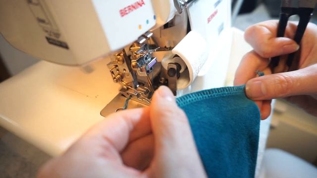 Обзор коверлока BERNINA 1300 MDC#2 смотреть онлайн