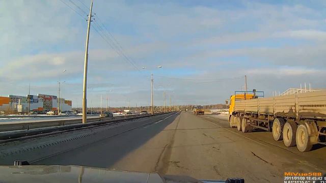 Mercedes-Benz G-class (W463). Со светофора. смотреть онлайн