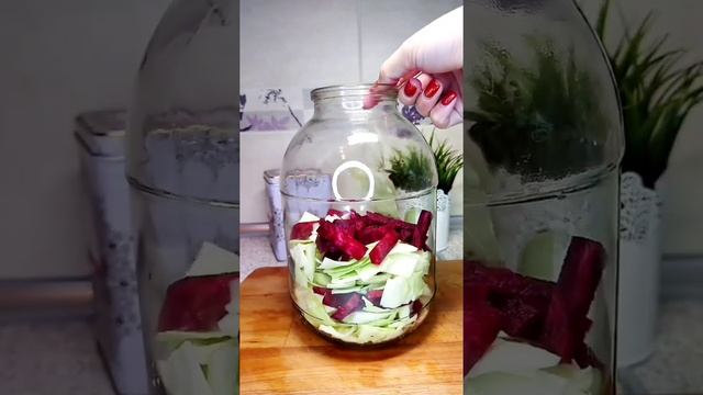 Холодная закуска из самых доступных овощей! Маринованная капуста со свеклой! смотреть онлайн