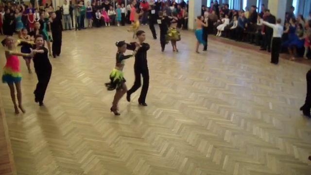 Е класс Юниоры 2+1 1/4 финала латина смотреть онлайн