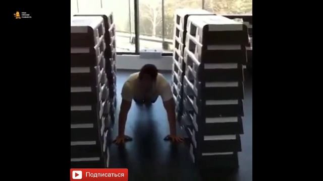 ► Парень нереально круто прыгнул! смотреть онлайн