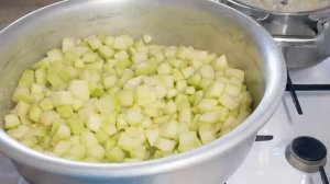 Отличный кетчуп из кабачков. Готовьте. Не пожалеете.