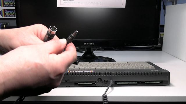 Connecting an Amstrad CPC 6128 Computer to a TV via Scart смотреть онлайн