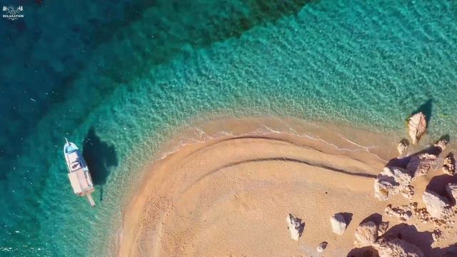 Amazing Maldives 4K - Scenic Relaxation Film with Cinematic Music смотреть онлайн