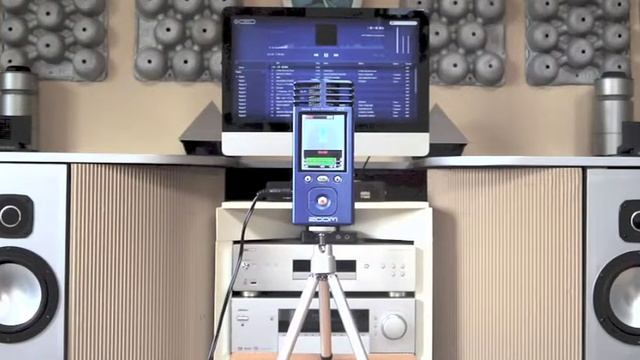 リッピングCDを聴く... смотреть онлайн