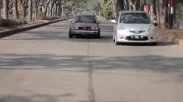toyota corona RT132 смотреть онлайн