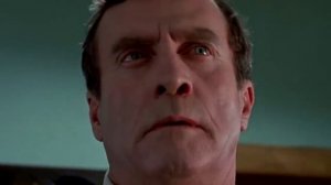 Фильмы про монстров и паразитов вселяющихся в человека!