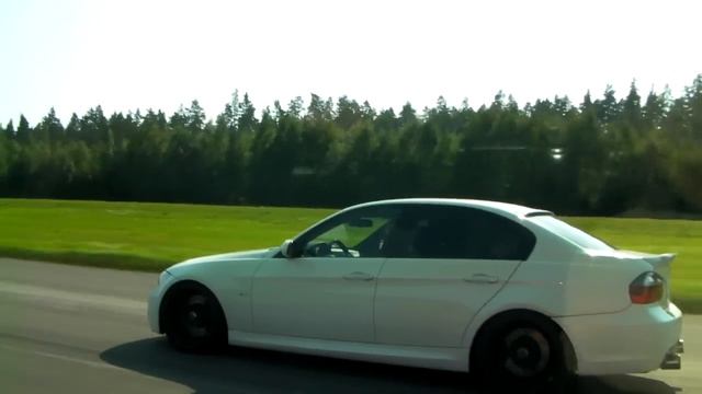 Ford Focus ST by Autotech Vs BMW 335i stage 3. смотреть онлайн
