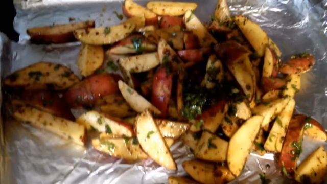 Быстрый ужин. Картофель по-деревенски. смотреть онлайн