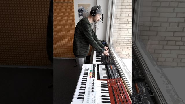 Arturia Microfreak + Korg Wavestate DAWless MADness смотреть онлайн