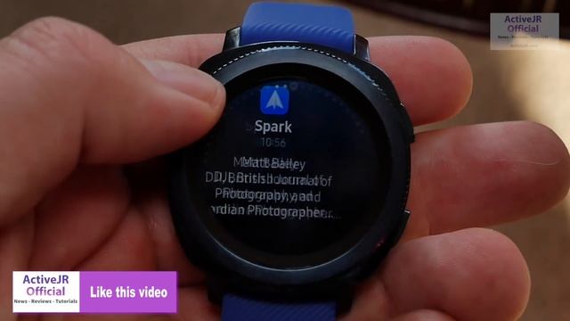 Samsung Gear sport hands on review , unboxing and iphone setup - Wow, what a display смотреть онлайн