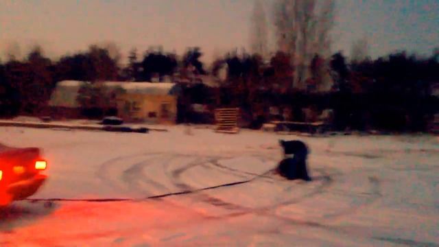 Время провождения выходных началось) Катаемся зимой на колесе. смотреть онлайн
