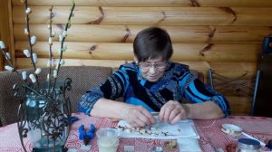 Веточка вербы из бисера