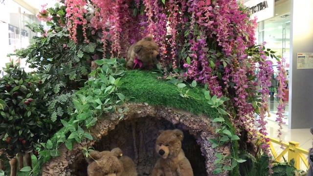 В ТРЦ Европейский. Москва. 2/In the European shopping center. Moscow. 2 смотреть онлайн