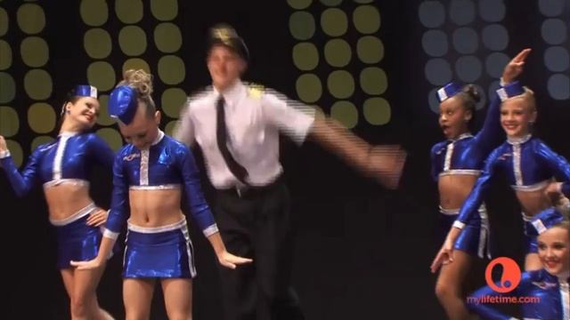 Dance Moms - First Class (S2, E25)