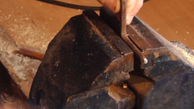 Как сделать ручки для ульев/Изготовление ручек на улья из подручных материалов смотреть онлайн