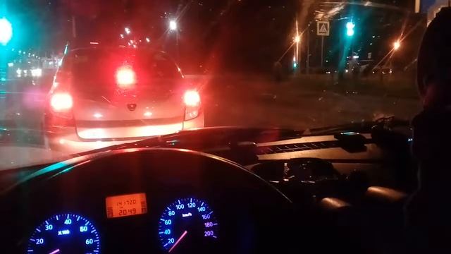 Пробка ночью... смотреть онлайн