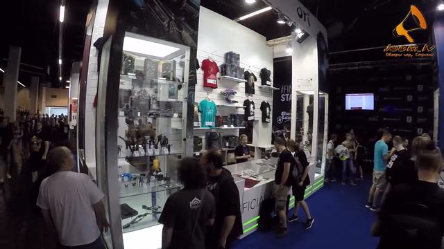 Gamescom 2016 - VR,League of Legends,Girls,Anime,Souvenir,Blizzard,Ubisoft,WarThunder смотреть онлайн