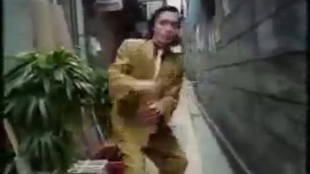 Японская реклама средства от тараканов смотреть онлайн