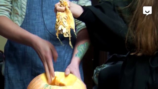 Мастер-класс: вырезаем тыкву на Хэллоуин смотреть онлайн