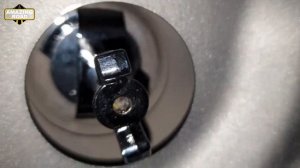 How to replace the emblem on the hood in a Mercedes W212, W204, W211, W213, W203 and other models