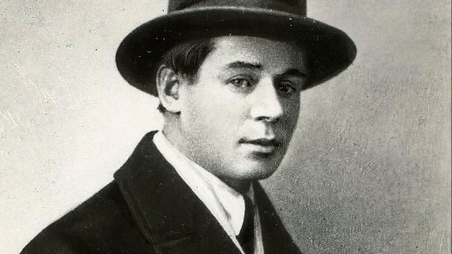 Авт исп Михаил Оводов Я ль виноват, что я поэт Есенин С А смотреть онлайн