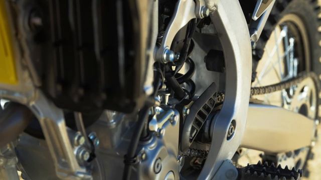 Bike Test: 2021 Suzuki RM-Z250 Review смотреть онлайн