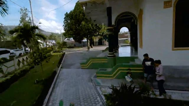 RUNCAM THUMB PRO 4K - CINEMATIC VIDEO TEST ON DARWIN FPV BABY APE смотреть онлайн