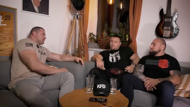 LUŹNA POGADANKA Z KIELICHEM I RADZIKIEM ! смотреть онлайн