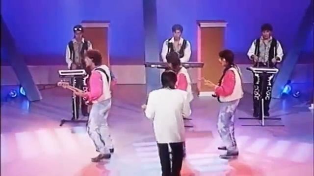 TROPICALES HITS DE LOS 90 Dj Diego Garcia смотреть онлайн