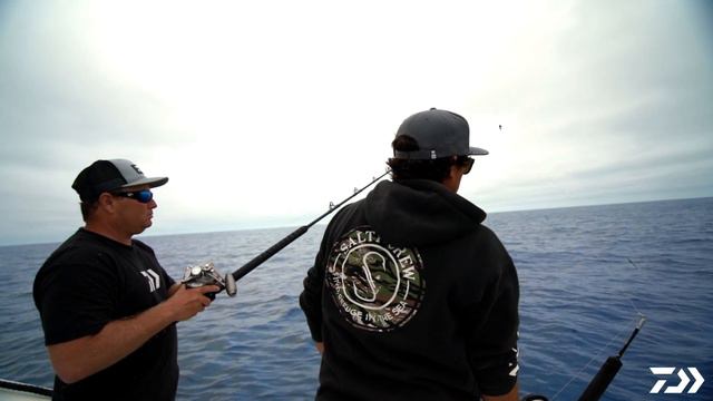 Fishing Jumbo West Coast Tuna with the all NEW Daiwa Saltiga Lever Drag смотреть онлайн