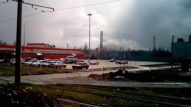 Пожар в гипермаркете "Магнит" Новочеркасск ул. Мацоты VIDEO00147 смотреть онлайн