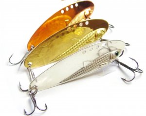 С рыбалкой по жизни. Видео урок - Как привязать блесну ?