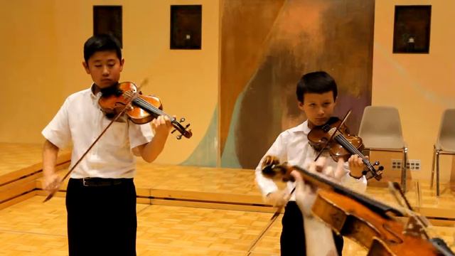 A Vivaldi & T Nachéz Concerto in a min, Op  3 6, 1st mvt