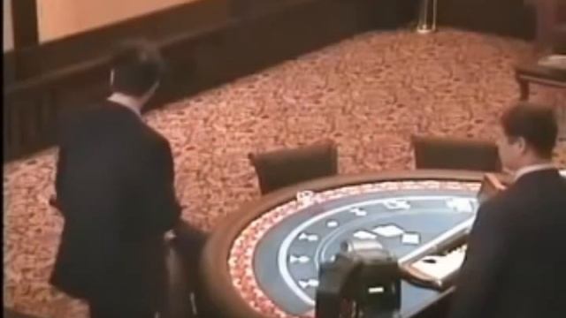 пафосная музыка под которую удобно играть в монополию покер спин энд плей смотреть онлайн