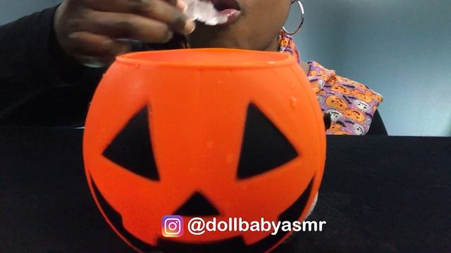 ASMR HALLOWEEN PUMPKIN ?| DRY ICE SMOKE ?| CRUSHED ICE EATING DOLLBABY-ASMR (WEIRD SOUNDS) смотреть онлайн