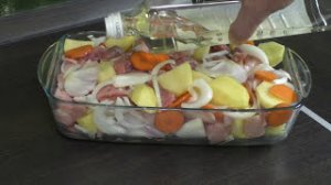 Как приготовить картофель с мясом в духовке BOSCH